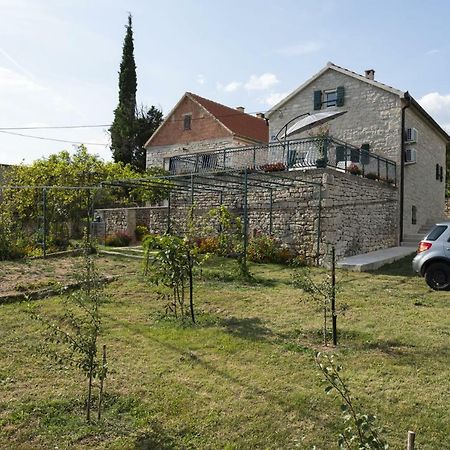 Villa Cetina Milasi المظهر الخارجي الصورة