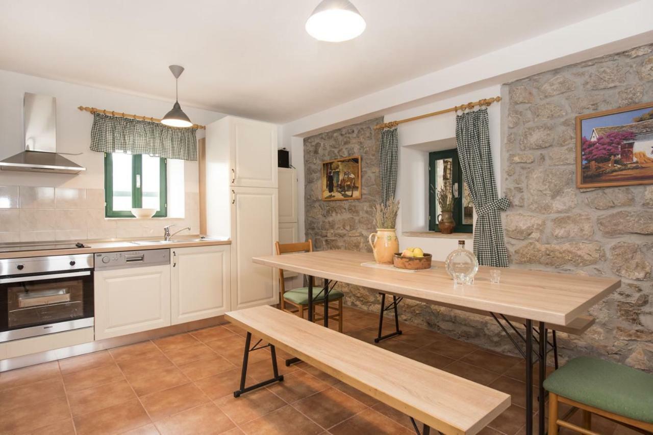 Villa Cetina Milasi المظهر الخارجي الصورة