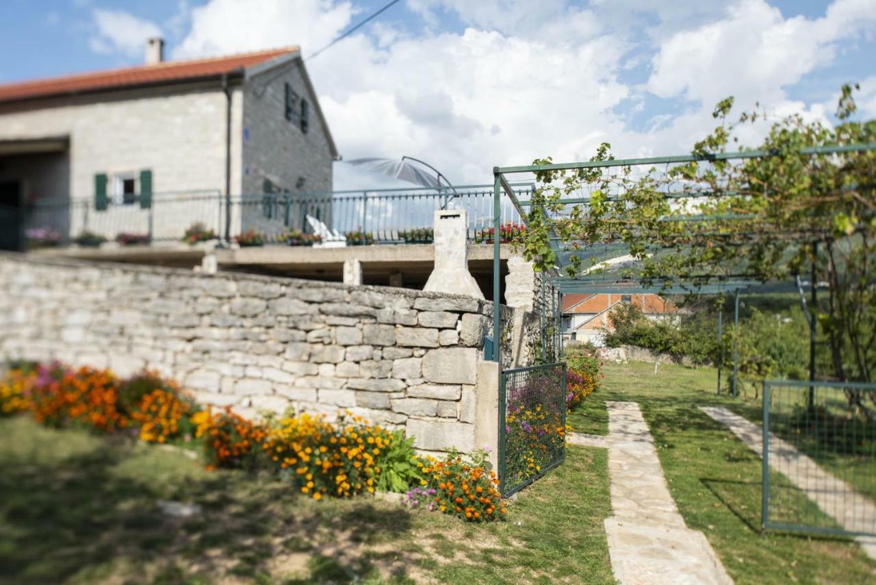 Villa Cetina Milasi المظهر الخارجي الصورة